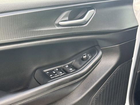 Used 2023 Jeep Grand Cherokee L Laredo image 27