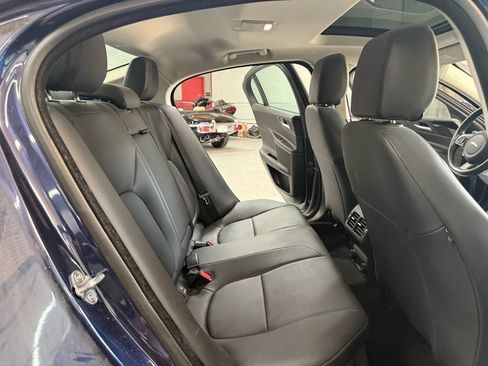 Used 2017 Jaguar XE Premium RWD image 20