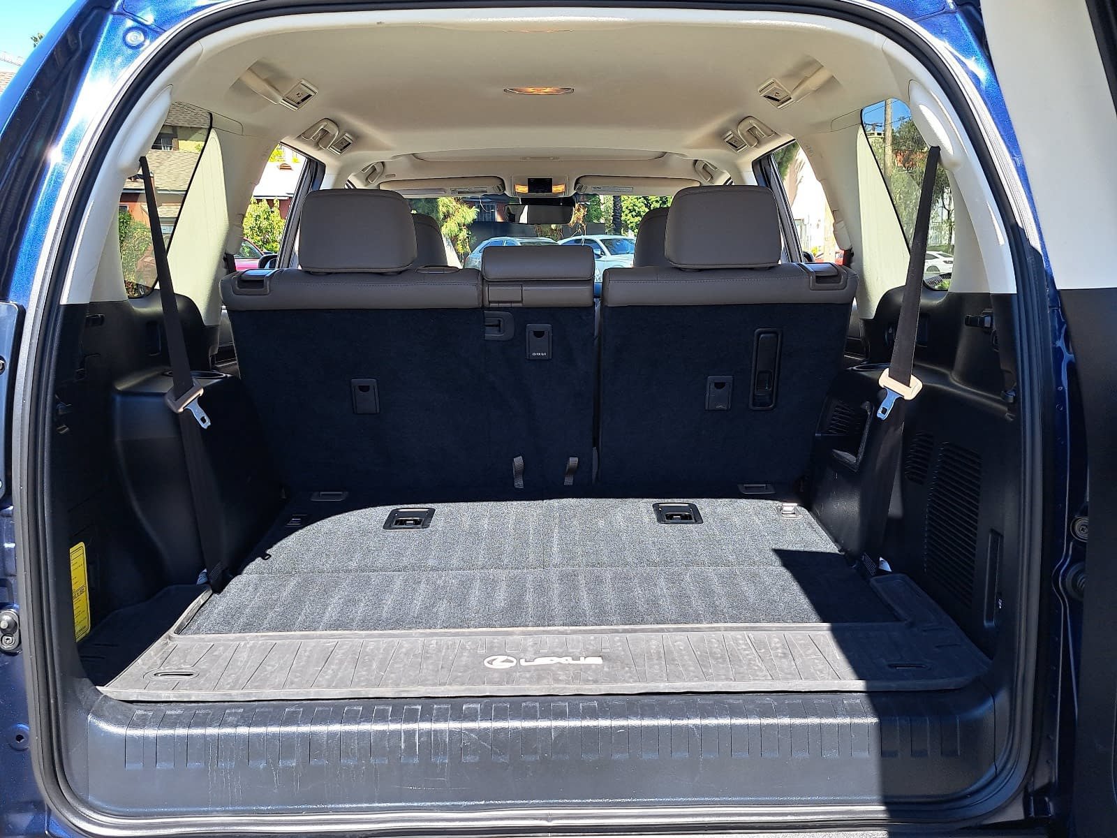 Used 2022 Lexus GX 460 Premium w/ Premium Package AWD/4WD image 14