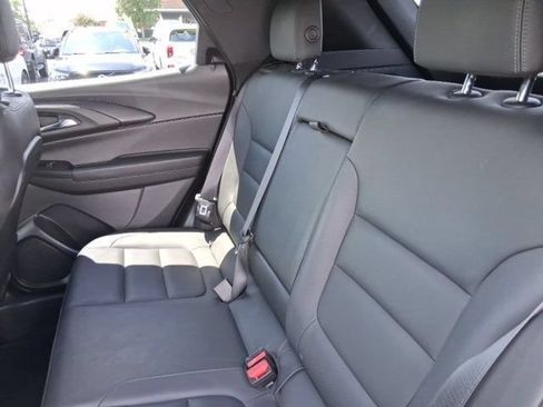 Used 2025 Chevrolet TrailBlazer ACTIV w/ Driver Confidence Package AWD/4WD image 18