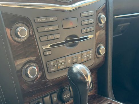 Used 2017 Nissan Armada Platinum w/ Interior Lighting Package RWD image 19