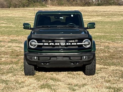 Used 2022 Ford Bronco Outer Banks image 2