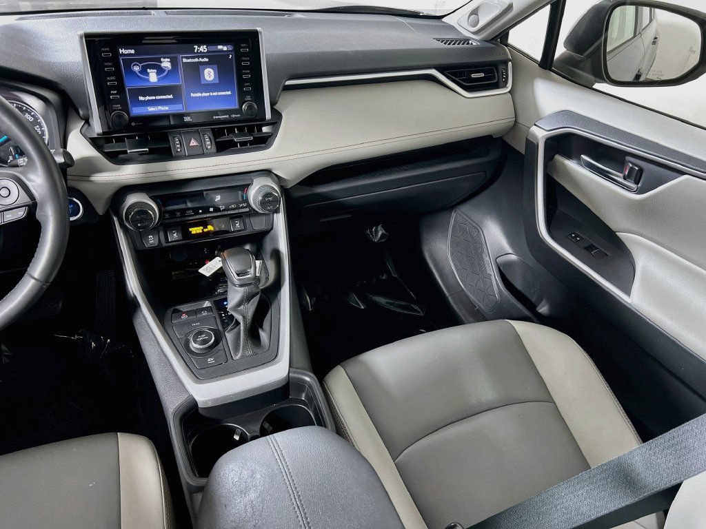Certified 2021 Toyota RAV4 XLE Premium AWD/4WD image 20