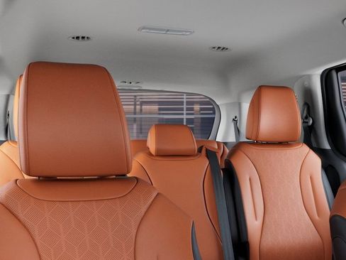 New 2026 Kia Carnival EX FWD image 28