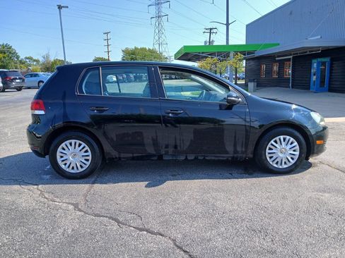Used 2010 Volkswagen Golf 4-Door image 5