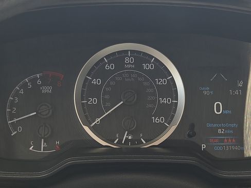 Used 2021 Toyota Corolla LE image 11