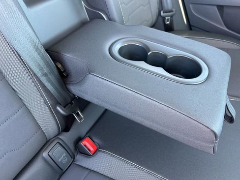 Used 2025 Volkswagen Taos SE image 45