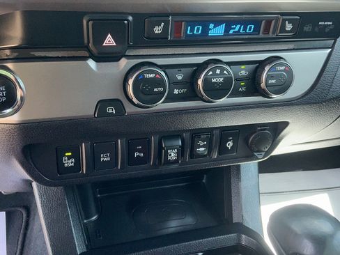 Used 2019 Toyota Tacoma Limited RWD image 26