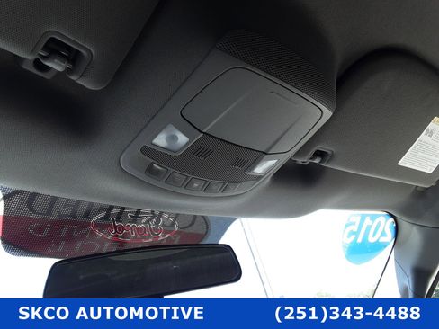 Used 2015 Ford F150 XLT image 26