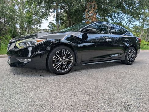 Used 2017 Nissan Maxima 3.5 SV w/ Dynamic Package FWD image 3