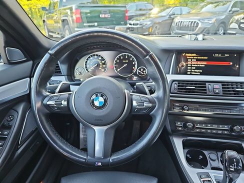 Used 2016 BMW 550i xDrive Sedan AWD/4WD image 13