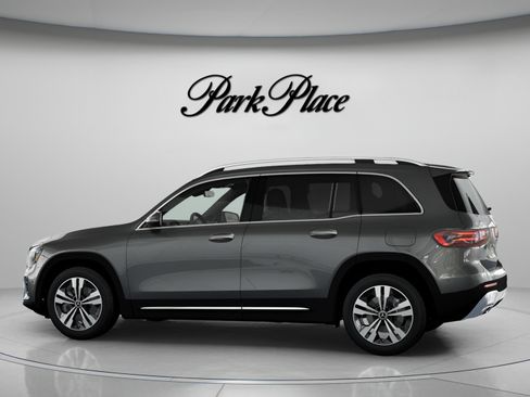 Used 2026 Mercedes-Benz GLB 250 image 8