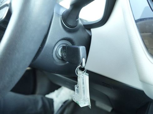 Used 2024 Toyota Corolla XLE image 28