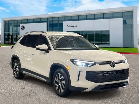 New 2026 Volkswagen Tiguan S FWD image 2