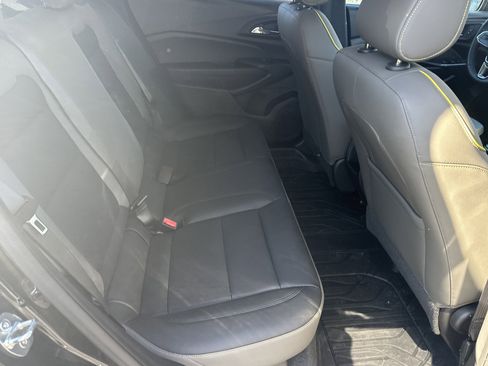 Used 2024 Chevrolet Trax ACTIV w/ Sunroof Package image 15