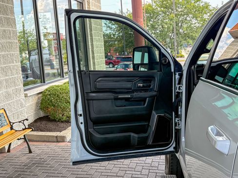 Used 2024 RAM 2500 Limited AWD/4WD image 15