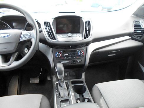 Used 2018 Ford Escape SE w/ SE Sync 3 Package FWD image 12