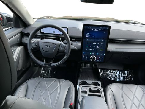 Used 2025 Ford Mustang Mach-E Select image 14