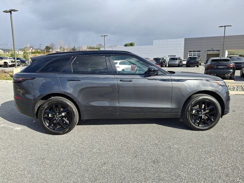 Used 2025 Land Rover Range Rover Velar S AWD/4WD image 7