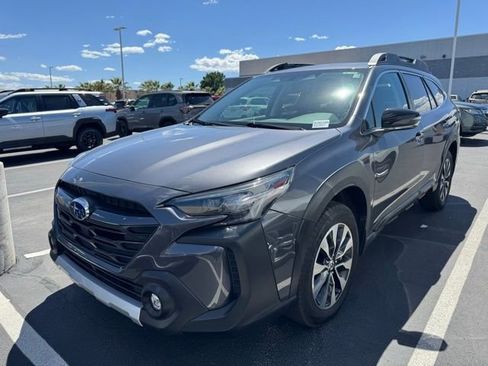 Used 2025 Subaru Outback Limited AWD/4WD image 1