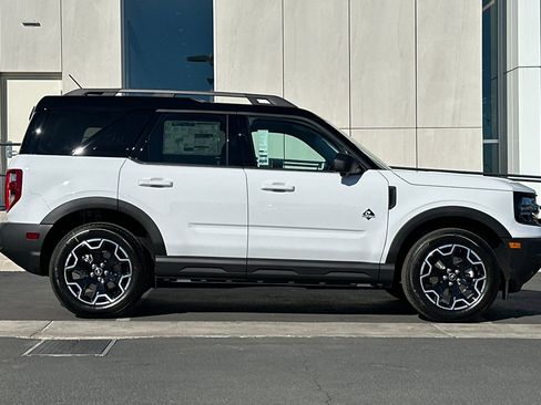 New 2025 Ford Bronco Sport Outer Banks w/ Outer Banks Tech Package+ image 2