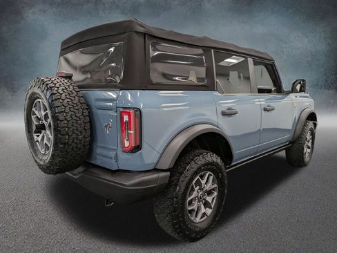 Used 2021 Ford Bronco Badlands image 5