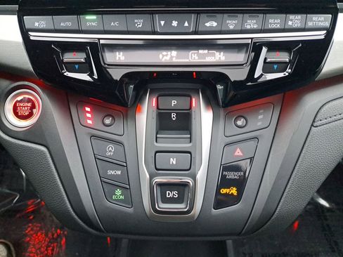 Used 2025 Honda Odyssey Sport-L image 21