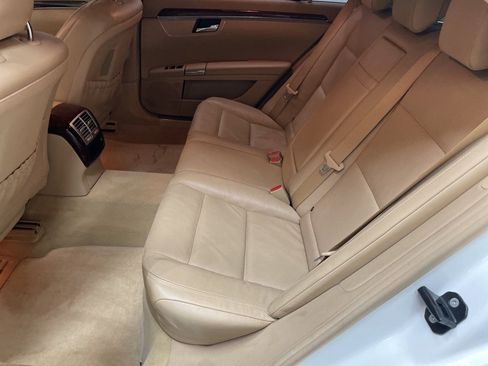 Used 2010 Mercedes-Benz S 550 4MATIC image 38