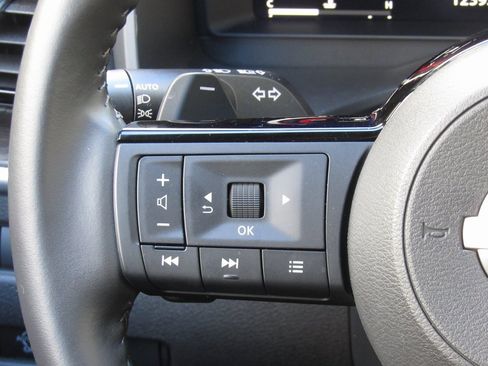 Used 2024 Nissan Rogue Platinum w/ Platinum Premium Package image 25