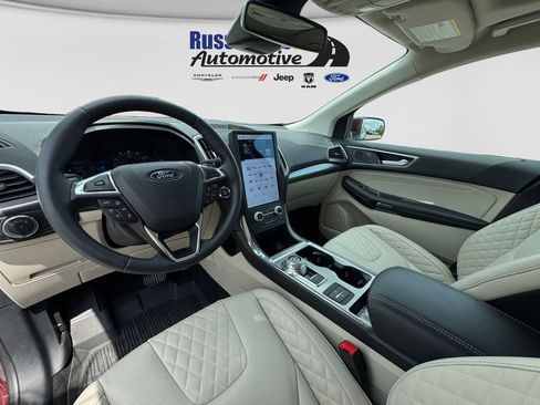 Used 2024 Ford Edge Titanium w/ Equipment Group 301A AWD/4WD image 20