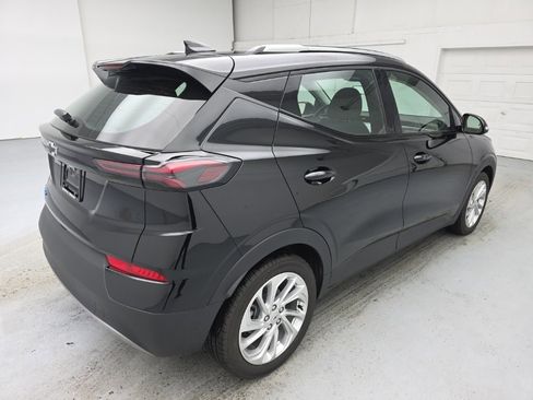 Used 2023 Chevrolet Bolt EUV LT image 12