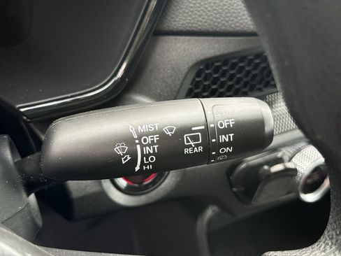 Used 2024 Honda CR-V LX image 27