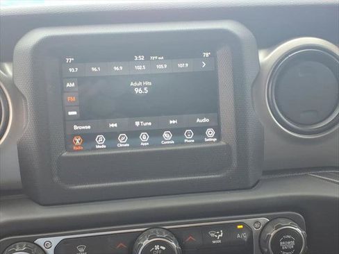 Used 2021 Jeep Wrangler Unlimited Sport AWD/4WD image 19
