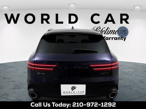 Used 2025 Genesis GV70 3.5T Sport w/ Sport Advanced Package AWD/4WD image 4