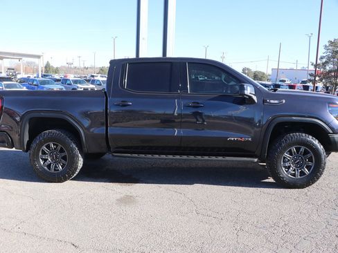 Used 2024 GMC Sierra 1500 AT4X image 8