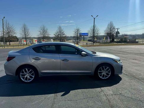 Used 2020 Acura ILX image 4