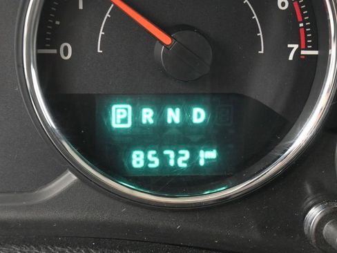 Used 2018 Jeep Wrangler Unlimited Sahara w/ Connectivity Group image 14