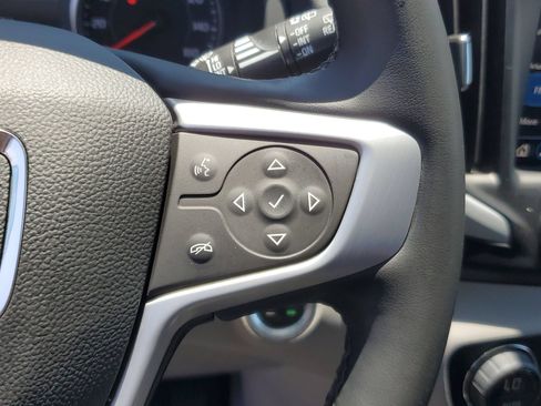 Used 2023 GMC Terrain SLT w/ LPO, Floor Liner Package FWD image 24