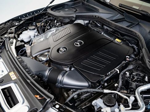 Certified 2025 Mercedes-Benz GLC 300 4MATIC image 36