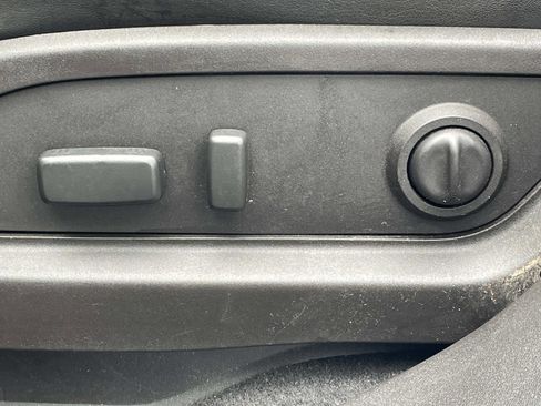 Used 2017 Buick Enclave Leather image 21