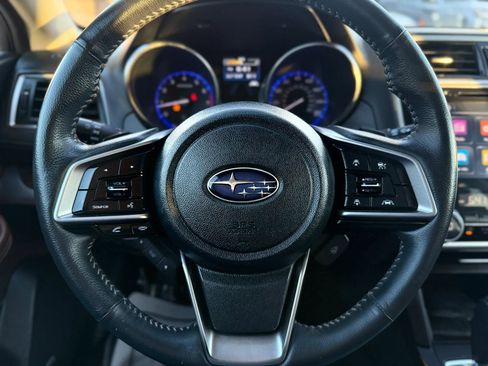 Used 2018 Subaru Outback 3.6R Touring AWD/4WD image 30