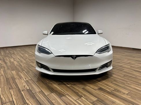 Used 2018 Tesla Model S 75D AWD/4WD image 3