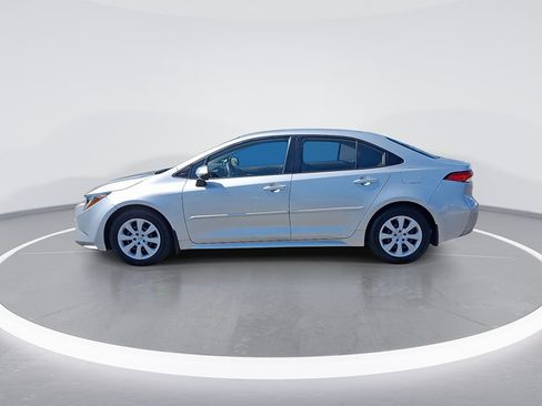 Used 2021 Toyota Corolla LE w/ Carpet Mat Package (TMS) FWD image 6