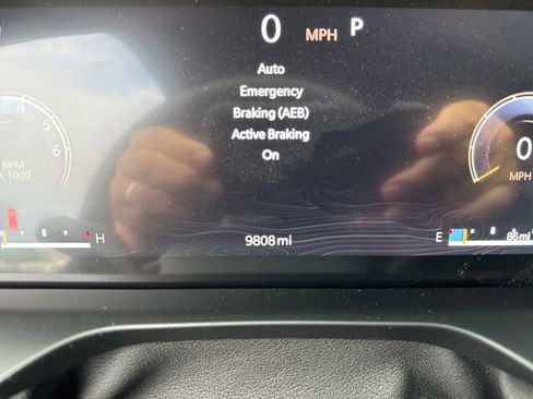 Used 2025 Jeep Grand Cherokee L Laredo RWD image 24