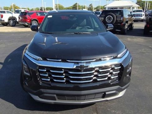 New 2026 Chevrolet Equinox LT w/ Convenience Package II image 3