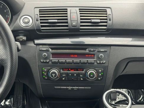 Used 2011 BMW 135i Convertible image 21