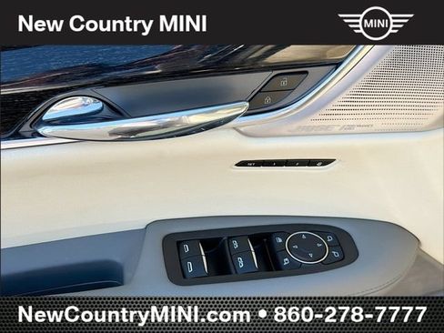 Used 2021 Cadillac XT6 Premium Luxury AWD/4WD image 19