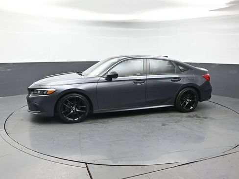 Certified 2024 Honda Civic Sport image 2