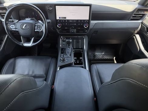 Used 2024 Lexus GX 550 w/ Accessory Package (2T) AWD/4WD image 11