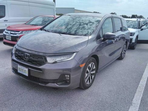 Used 2025 Honda Odyssey EX-L image 2